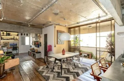 Apartamento amplo e totalmente reformado com varanda em moema - condominio maria josephina