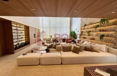 Pra família:  apartamento  com  4 dorm. piscina e churrasqueira.