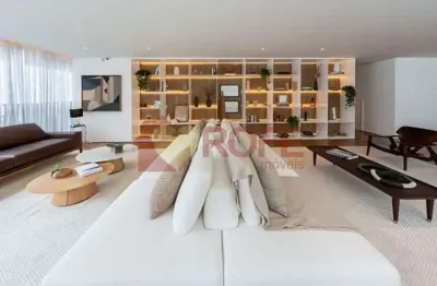 Revenda casa sabiá ? moema pássaros | 317m², 3 suítes e 4 vagas, torre 2 com vista para o parque.