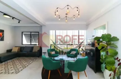 Apartamento reformado no campo belo 182m² com 3 quartos, sendo 1 suíte. 2 vagas