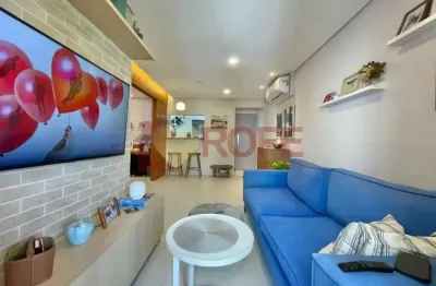 Belíssimo em imóvel, as fotos não conseguem revelar o quão charmoso é esse apartamento.