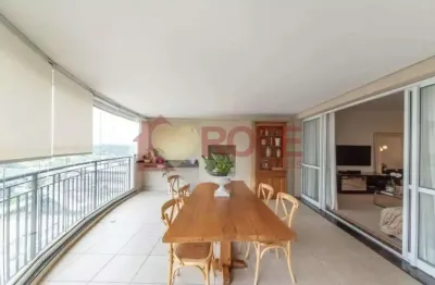 Apartamento com 4 quartos sendo 3 suítes e varanda gourmet com churrasqueira a carvão, no bairro cam
