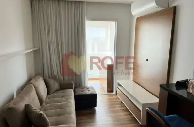 Apartamento semi mobiliado, andar alto, 2 dormitórios 1 suíte, 2 vagas.