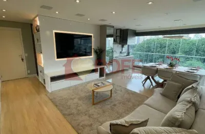 Apartamento de 3 dorms, sendo 1 suite, 2 vagas de garagem, 100% mobiliado, móveis de muita qualidade