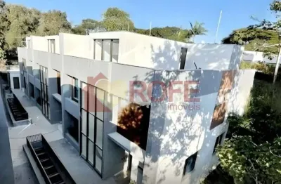 Casa em condomínio com jardim privativo e rooftop com 4 suítes e 4 vagas, 337 m² - venda ou aluguel
