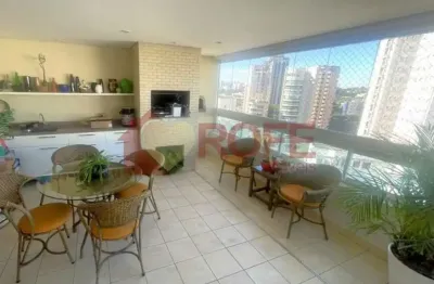 Apartamento a venda de 158m2, 3 suites com varanda gourmet, lazer completo, moema
