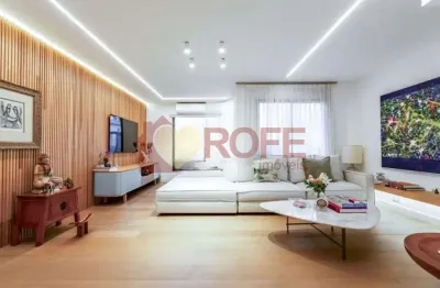 Apartamento de 193m2, 4 dorms, sendo 3 suites, 2 vagas de garagem, lazer completo, moema