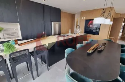 Apartamento de 190m² com 3 suítes no prédio mais procurado do itaim, o praça lindenberg