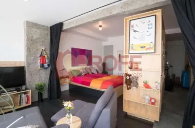 Studio reformado e mobiliado | pronto para morar na av. santo amaro