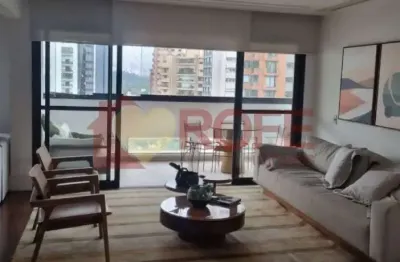 Venda Apartamento Condomínio Adriana Moema | 243m², 4 dormitórios (3 suítes) e lazer completo.