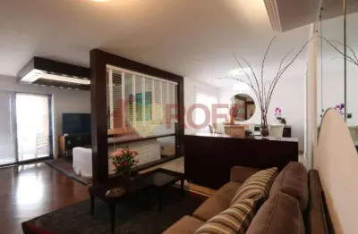 Excelente imóvel de 220 m², 4 quartos, sendo 2 suítes, 4 vagas fixas com tomadas para carros elétric