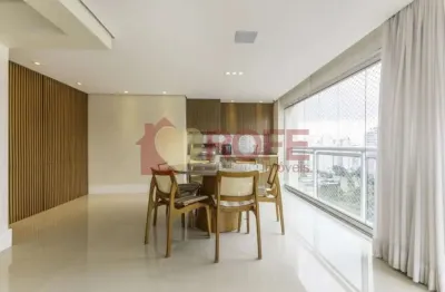 Apartamento à venda com 157m², 3 quartos e 3 vagas na Vila Nova Conceição