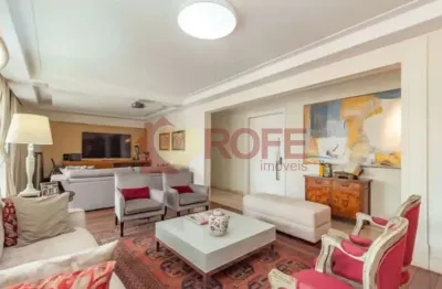 Apartamento de 250m² com 4 suítes em excelente condomínio de moema, lazer completo, fora da rota