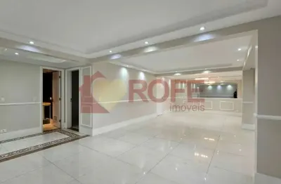 Apartamento com 4 dormitórios, 3 suites, 3 vagas e com 210 m² - Moema