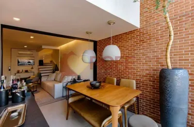 Duplex 108m²2 suítes 2 vagas andar alto mobiliado e decorado