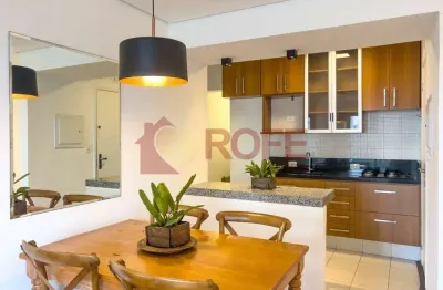 Apartamento em excelente localização da aclimação! possui 60 m2, com varanda e sala