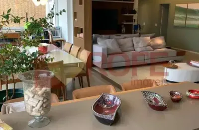 Apartamento à venda com piscina privativa e quadra de tênis | 194m2 | campo belo