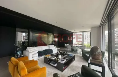 Apartamento de 269m² no itaim bibi, com 2 suítes e 4 vagas, andar alto e lazer completo