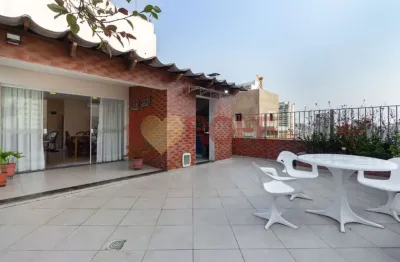 Cobertura totalmente reformada no campo belo lazer completo prédio super bem conservado localização