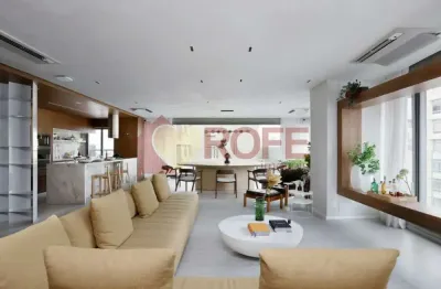 142m2 de alto padrão no itaim bibi com 3 suítes, terraço amplo e vista permanente