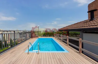 Cobertura espaçosa com área privativa e vista aberta no campo belo