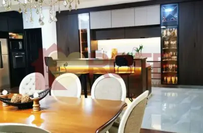 Casa a venda no planalto paulista , recém reformada  , 300 m² de área construída , 400 m² de terreno