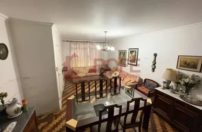 Sobrado no brooklin, área estritamente residencial, com 190m², sendo 3 quartos e 2 vagas