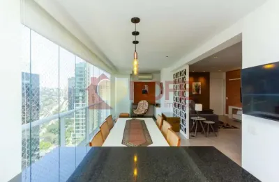 Lindo apartamento mobiliado  com 3 suítes, 2 vagas de garagem.