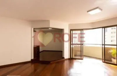Excelente apartamento  03 Suites 02 Vagas 142 m² Próximo ao Metro Moema