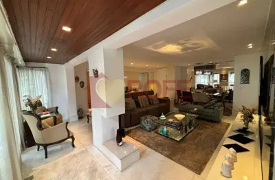 Apto de 100m² em Moema, 2 quartos, 2 vagas, lazer e localização excelentes.