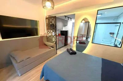 Studio de 23m2, 100% mobiliado, ar condicionado, fechamento sacada, Chuveiro SPA, TV 65', Cama Baú