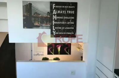 Triplex no Real Parque: Arquitetura Vertical com Vista para o Novo Ícone de São Paulo.