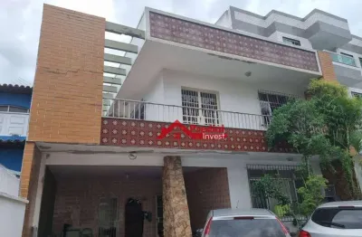 Casa com 3 dormitórios à venda, 304 m² por R$ 590.000,00 - Brasilândia - São Gonçalo/RJ