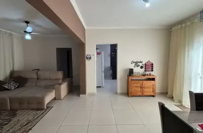 Casa com 2 quartos à venda na maria florio de almeida, 237, jardim toledo, votorantim por r$ 650.000