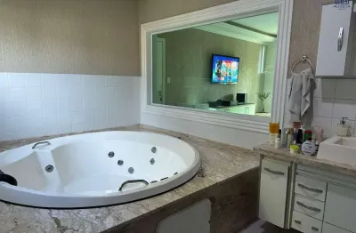 Casa em condomínio fechado com 3 quartos à venda na rodovia emerenciano prestes de barros, 4801, condomínio vale do lago, sorocaba por r$ 1.600.000