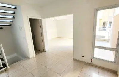 Casa em condomínio fechado com 3 quartos à venda na joão cordeiro, 313, vila santa terezinha, sorocaba por r$ 750.000
