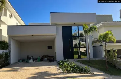 Casa à venda no condomínio portal do jequitibá em valinhos/sp