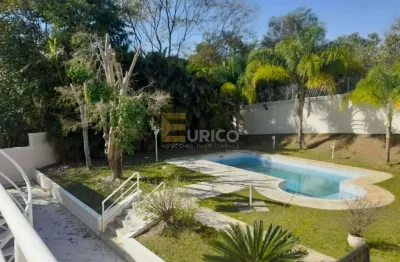 Casa à venda no condomínio portal do lago em valinhos/sp