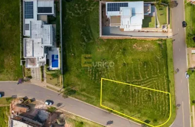 Lote residencial de esquina com metragem diferenciada e excelente localização!