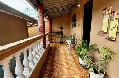 Casa com 3 quartos à venda na Rua Luiza Rodella Brandini, --, Vila São José, Valinhos