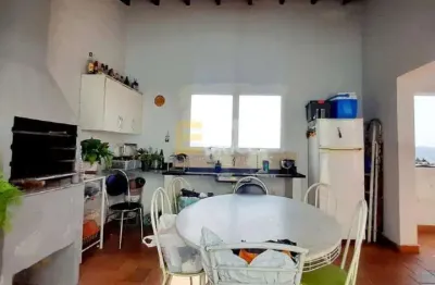 Casa à venda no loteamento ana carolina ii em valinhos/sp