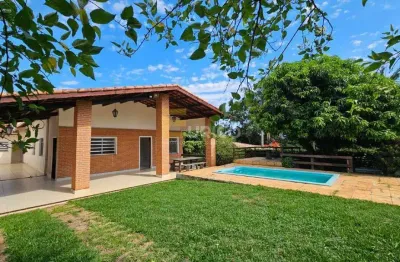 Casa térrea a venda com 03 suítes no condomínio chácaras do lago em vinhedo