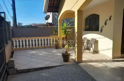 Excelente casa em um ótimo ponto comercial para venda em vinhedo/sp