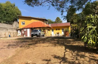 Chácara em vinhedo (mirante das estrelas) com 10 quartos, piscina e área de festas