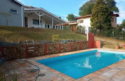 Casa á venda no condomínio estância marambaia na cidade de vinhedo -sp