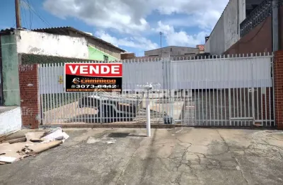 Casa residencial / pinheirinho não averbada proxima nicola pelanda