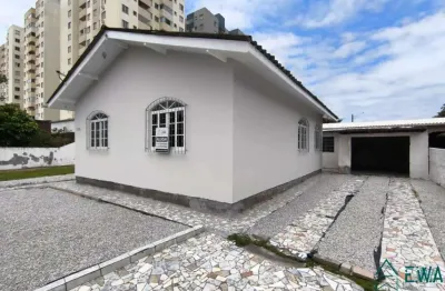 Casa com 3 quartos para alugar na Servidão Catarina Muller, 1109, Areias, São José