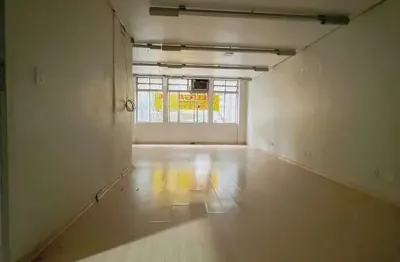 Sala comercial para alugar na Rua dos Andradas, Centro Histórico, Porto Alegre