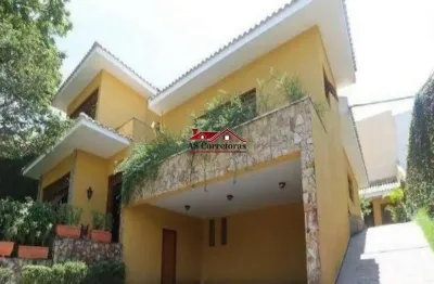 Sobrado no parque dos príncipes de construção sólida feito com acabamentos de primeira e madeiras nobre.