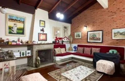 Excelente opção no parque dos príncipes,  600 m², localizada em um terreno de 1.119 m².